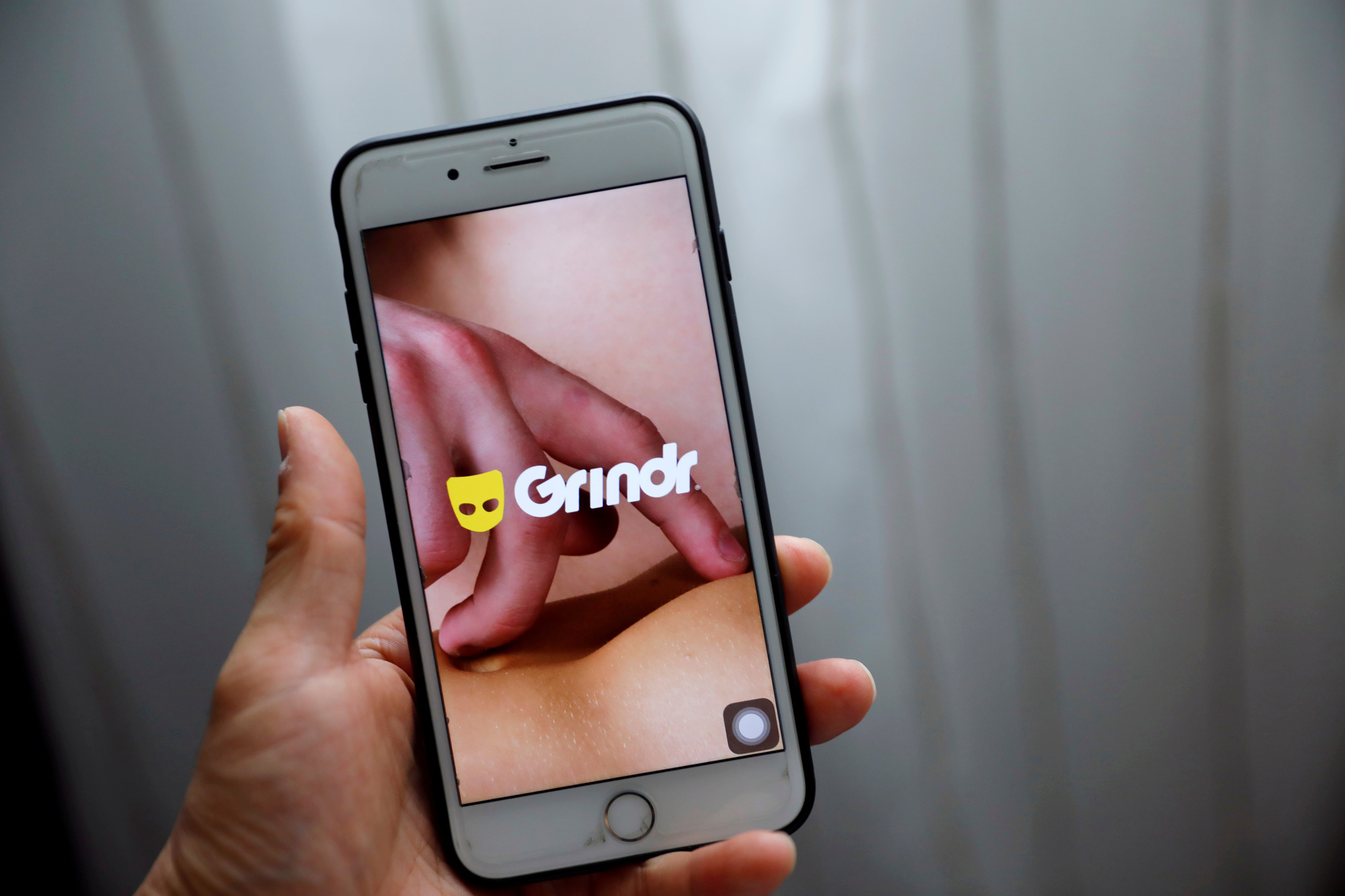 Ứng dụng hẹn hò đồng tính Grindr nhận án phạt 12 triệu USD