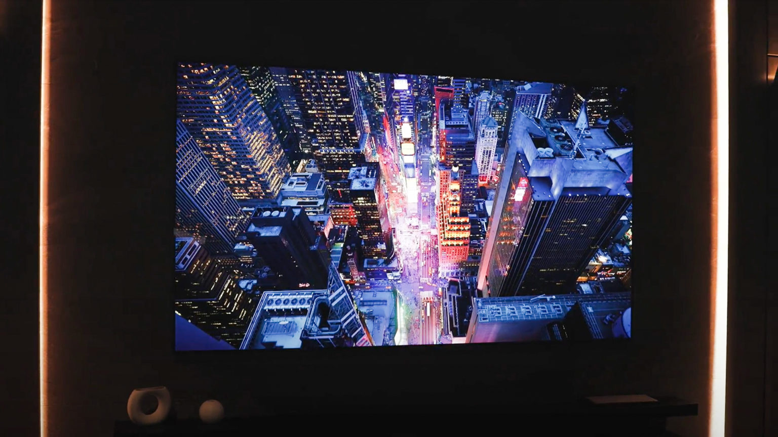 Màn hình OLED 8K Cinematic Sound 88-inch