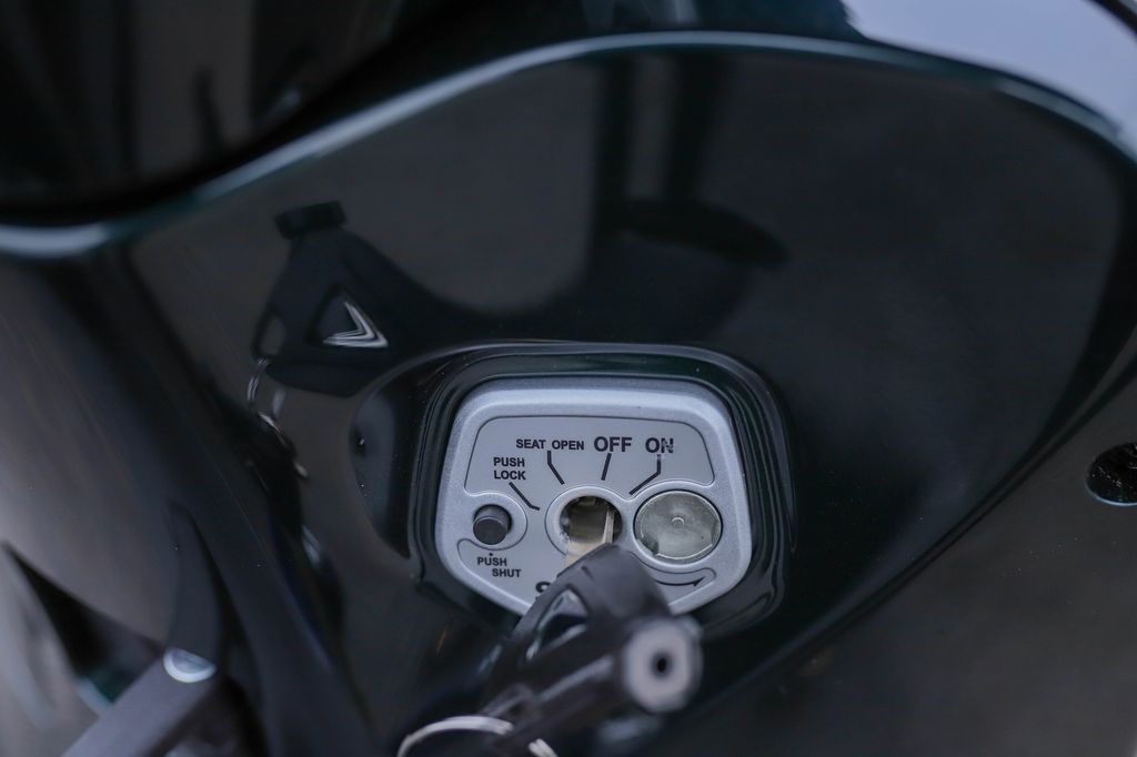 Theon - xe máy điện đầu bảng của Vinfast chính thức ra mắt