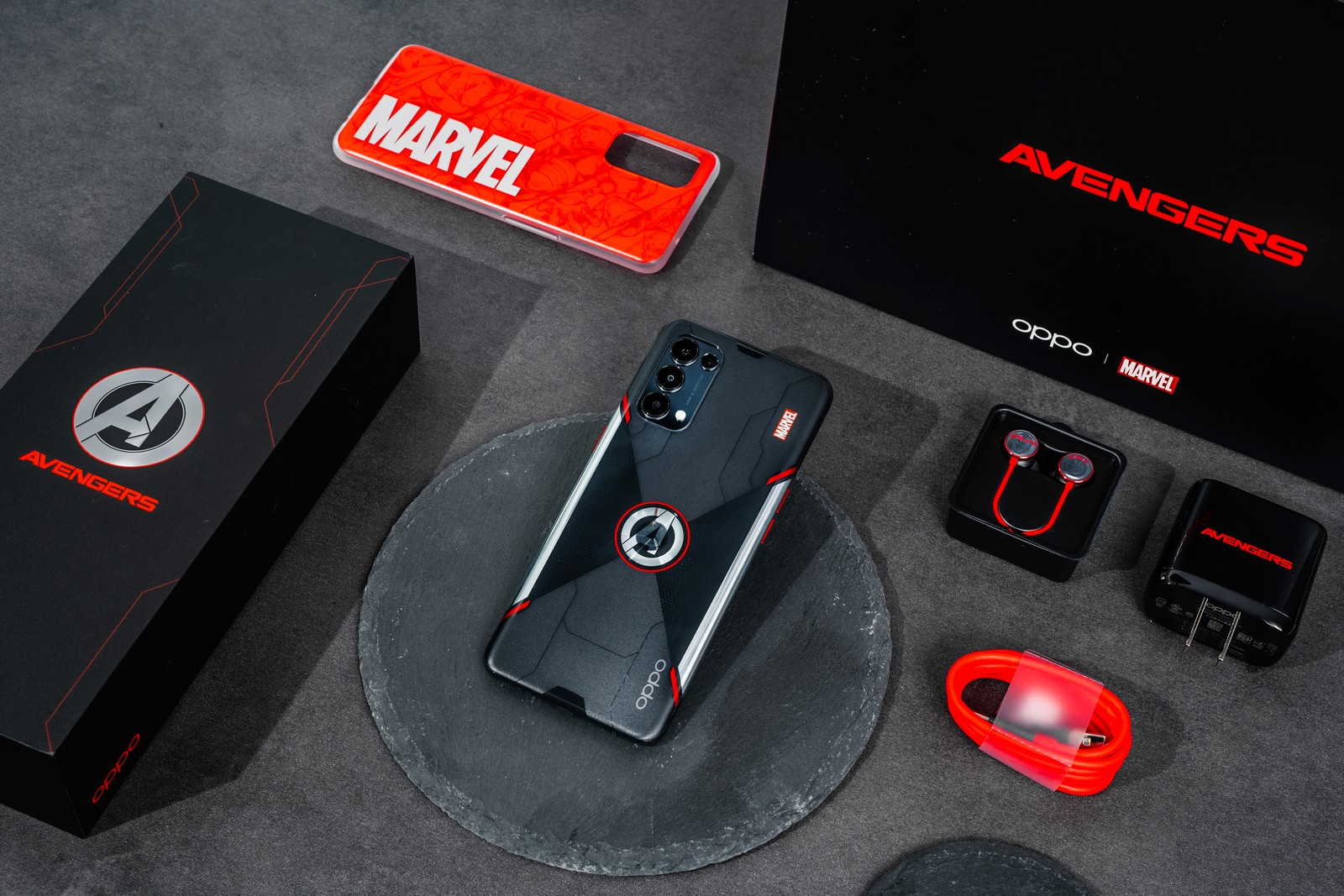 OPPO Reno5 Marvel Edition chính thức ra mắt tại Việt Nam