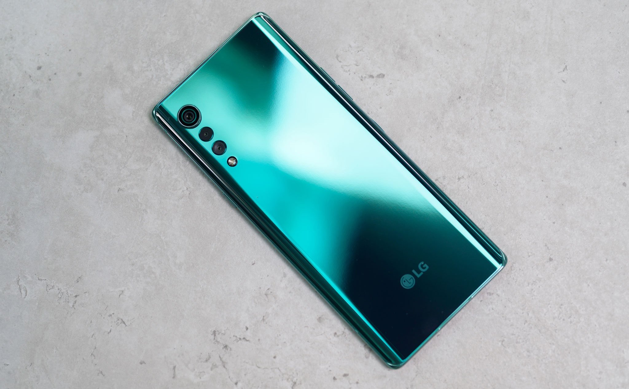 LG chính thức "thoái lui" khỏi thị trường smartphone
