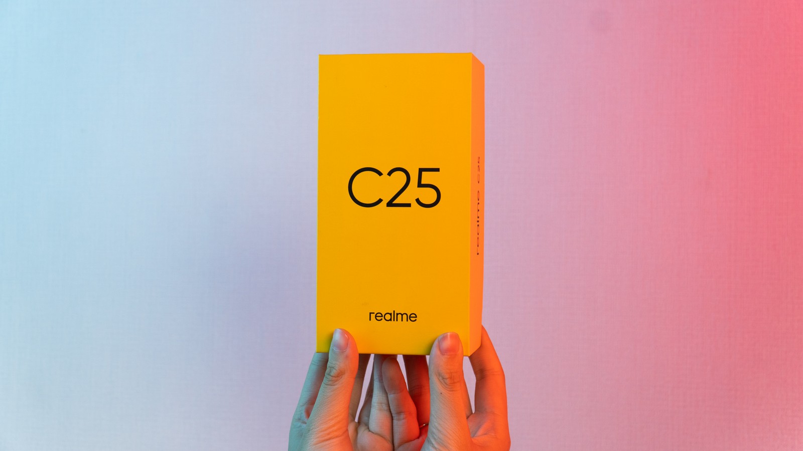 realme C25 chính thức ra mắt: Mang đến trải nghiệm không giới hạn chỉ với giá 4,69 triệu đồng