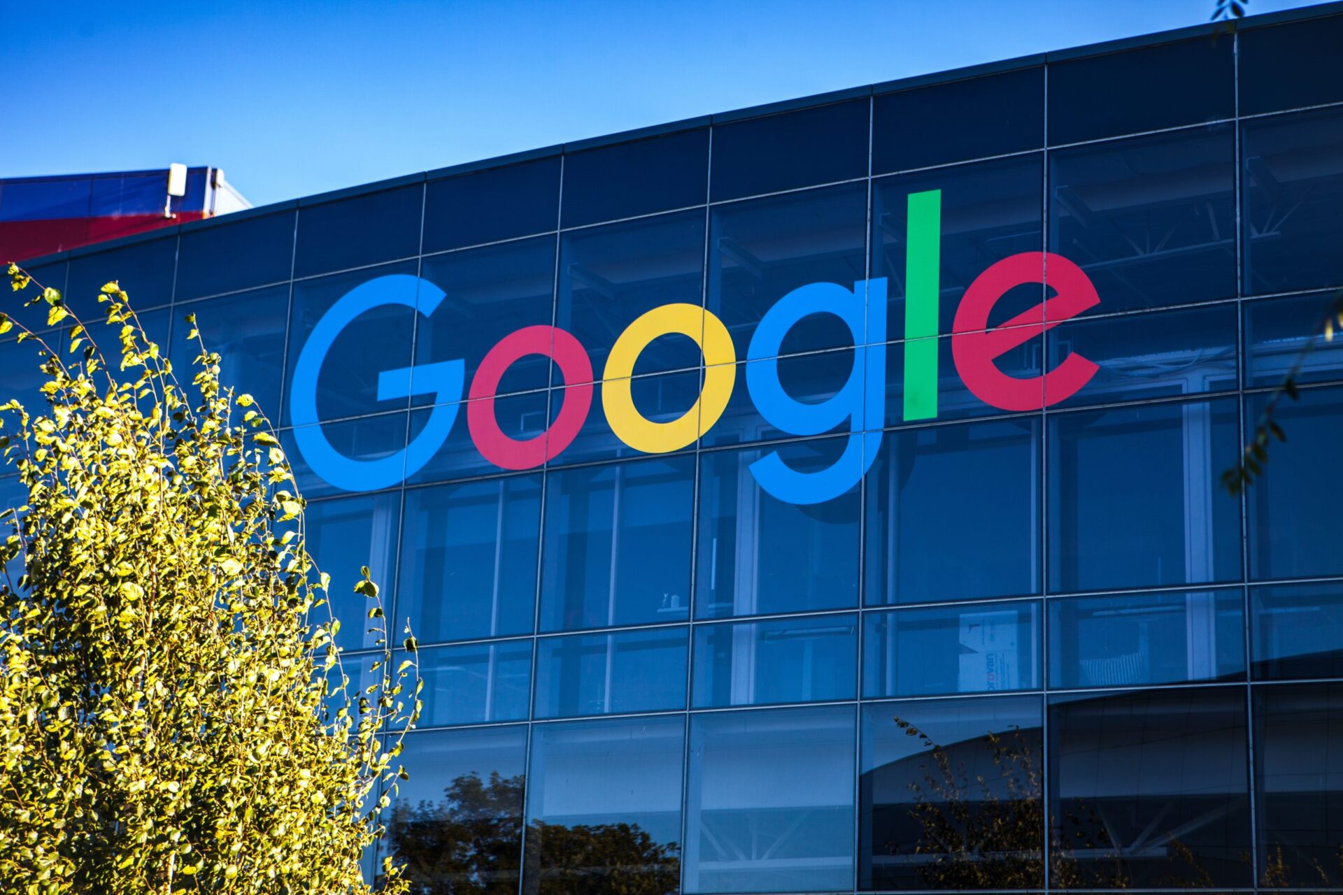 Google trở thành mục tiêu điều tra của Ủy ban Cạnh tranh Liên bang Đức