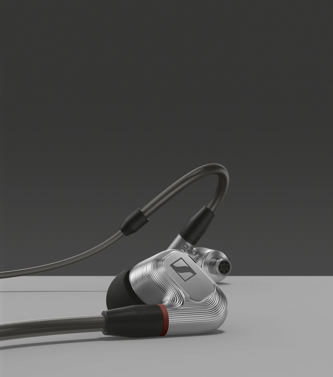 Sennheiser ra mắt mẫu tai nghe in ear cao cấp IE 900