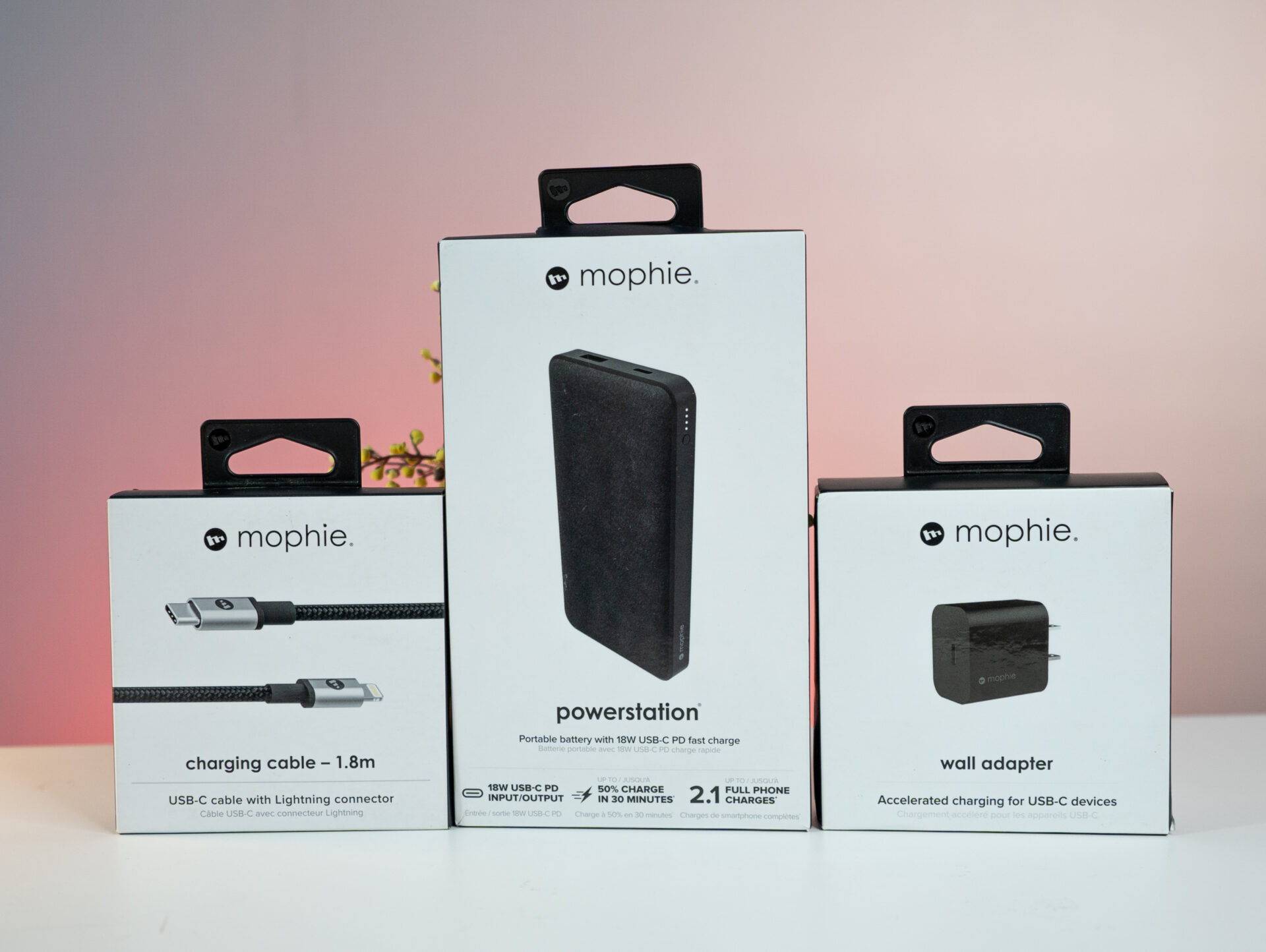 Bộ 3 phụ kiện công nghệ được GenZ săn đón trong thời gian "work from home"