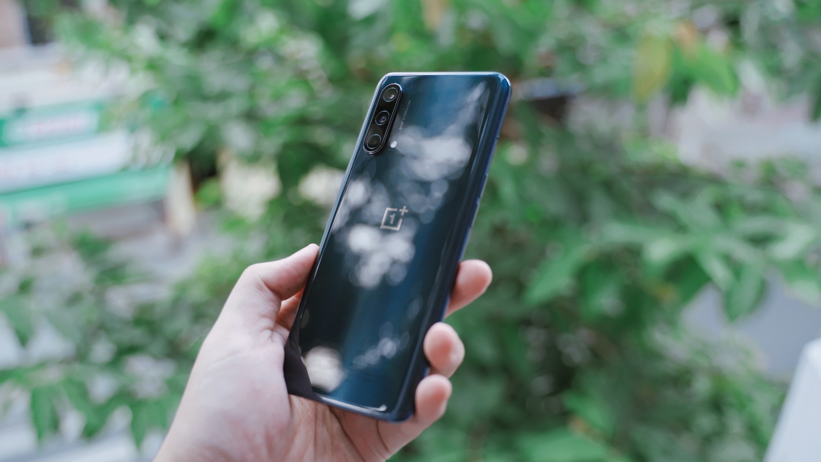 OnePlus Nord CE 5G: Ghi điểm tuyệt đối với hiệu năng tốt & mức giá dễ tiếp cận