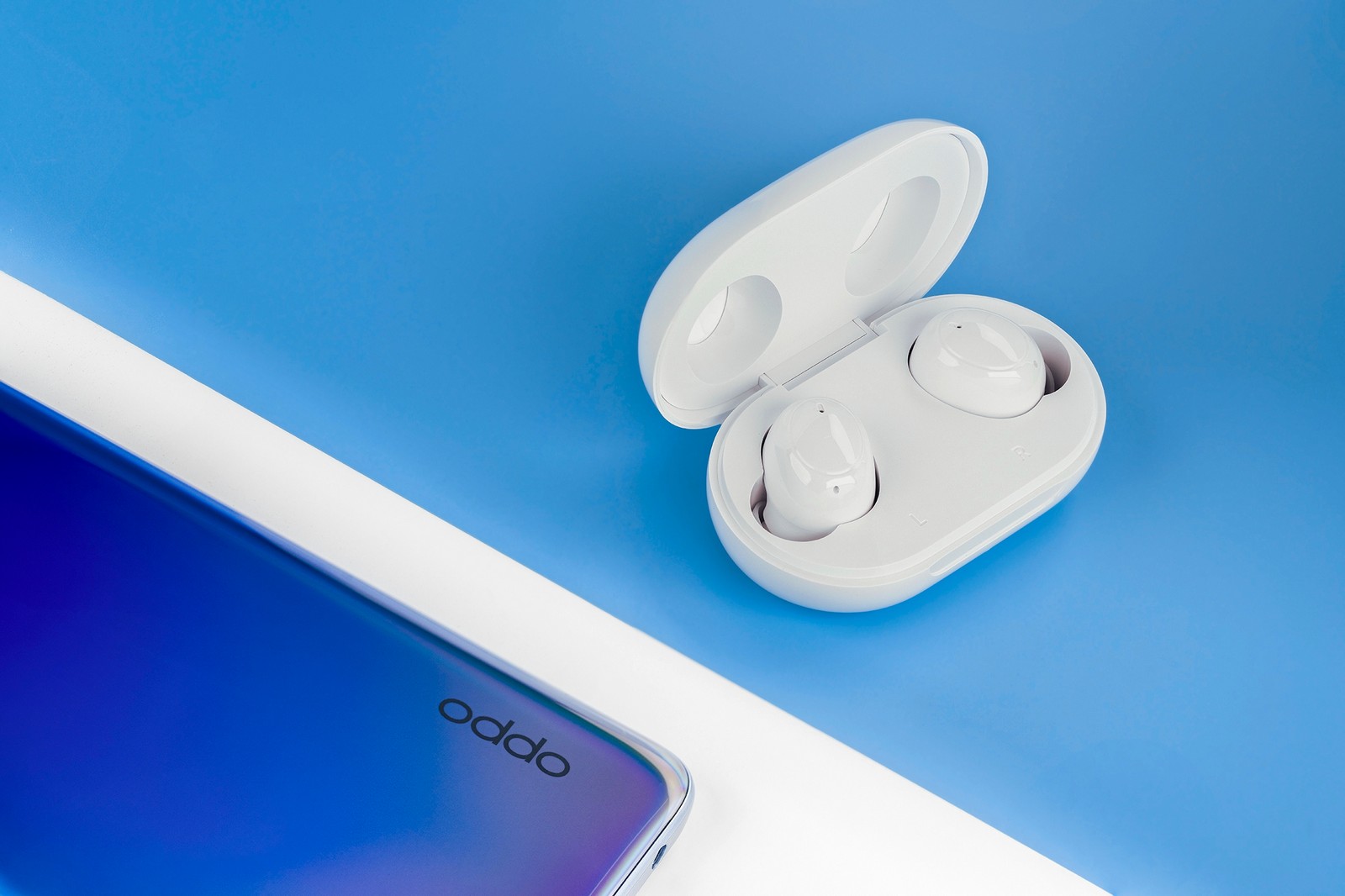 OPPO ra mắt tai nghe Enco Buds và smartphone A54 phiên bản 6GB: Nâng tầm trải nghiệm với mức giá cực tốt!