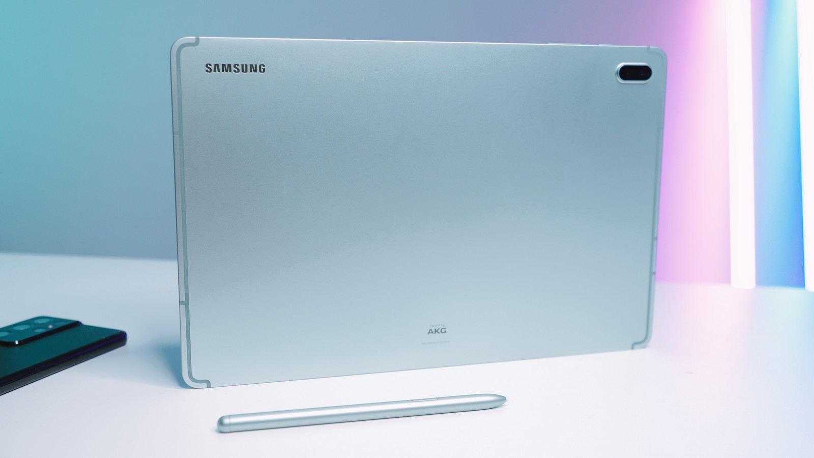 Samsung Galaxy Tab S7 FE: Trợ thủ đắc lực giúp GenZ yêu công nghệ thăng hoa