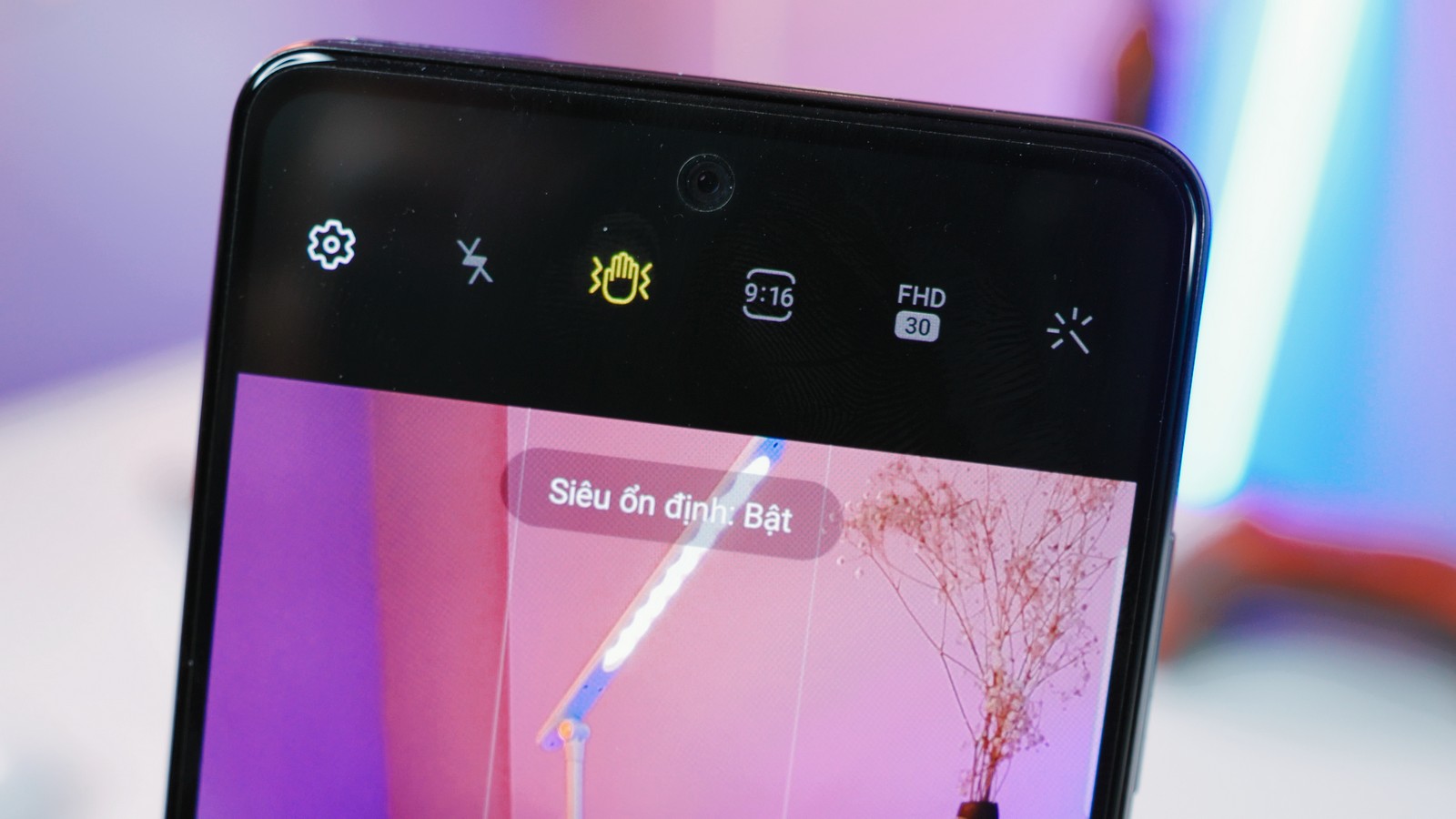 "Bóc tem" Samsung Galaxy A52s 5G: Sở hữu nhiều nâng cấp đáng giá