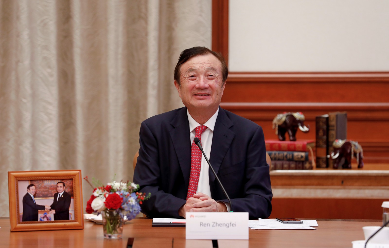 Thủ tướng Thái Lan gặp gỡ CEO Huawei, mong muốn tăng cường hợp tác