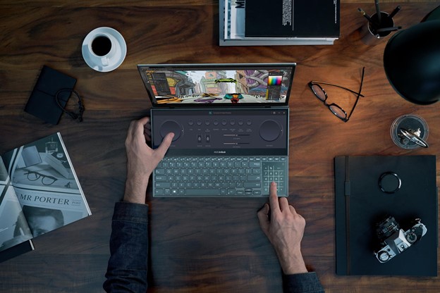 Zenbook Pro Duo 15 OLED ra mắt, hướng đến người dùng sáng tạo nội dung