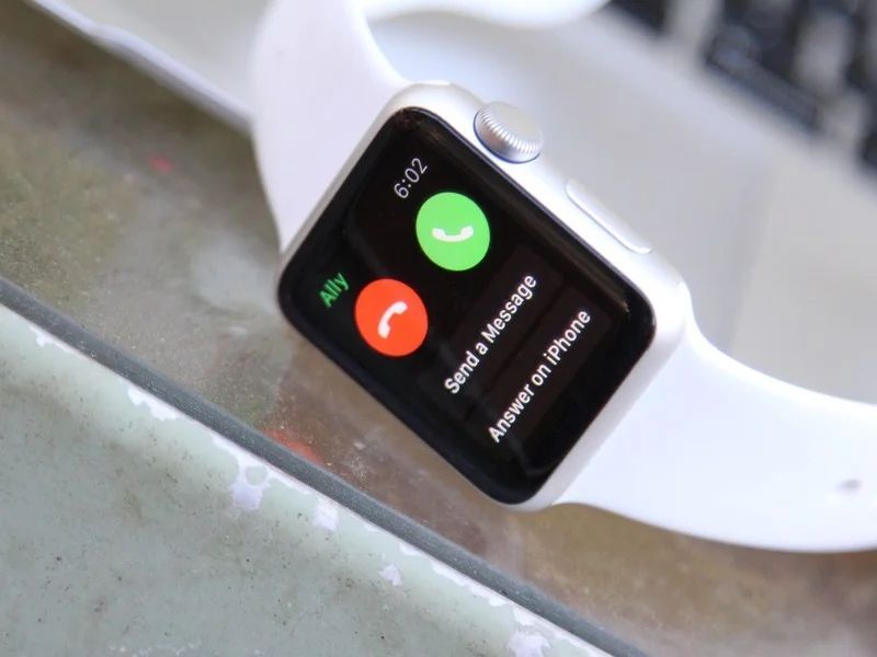 Cách chuyển cuộc gọi từ Apple Watch sang iPhone