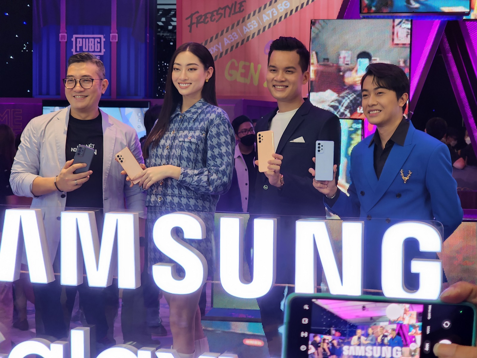 Bộ 3 Samsung Galaxy A mới chính thức lên kệ thị trường Việt Nam