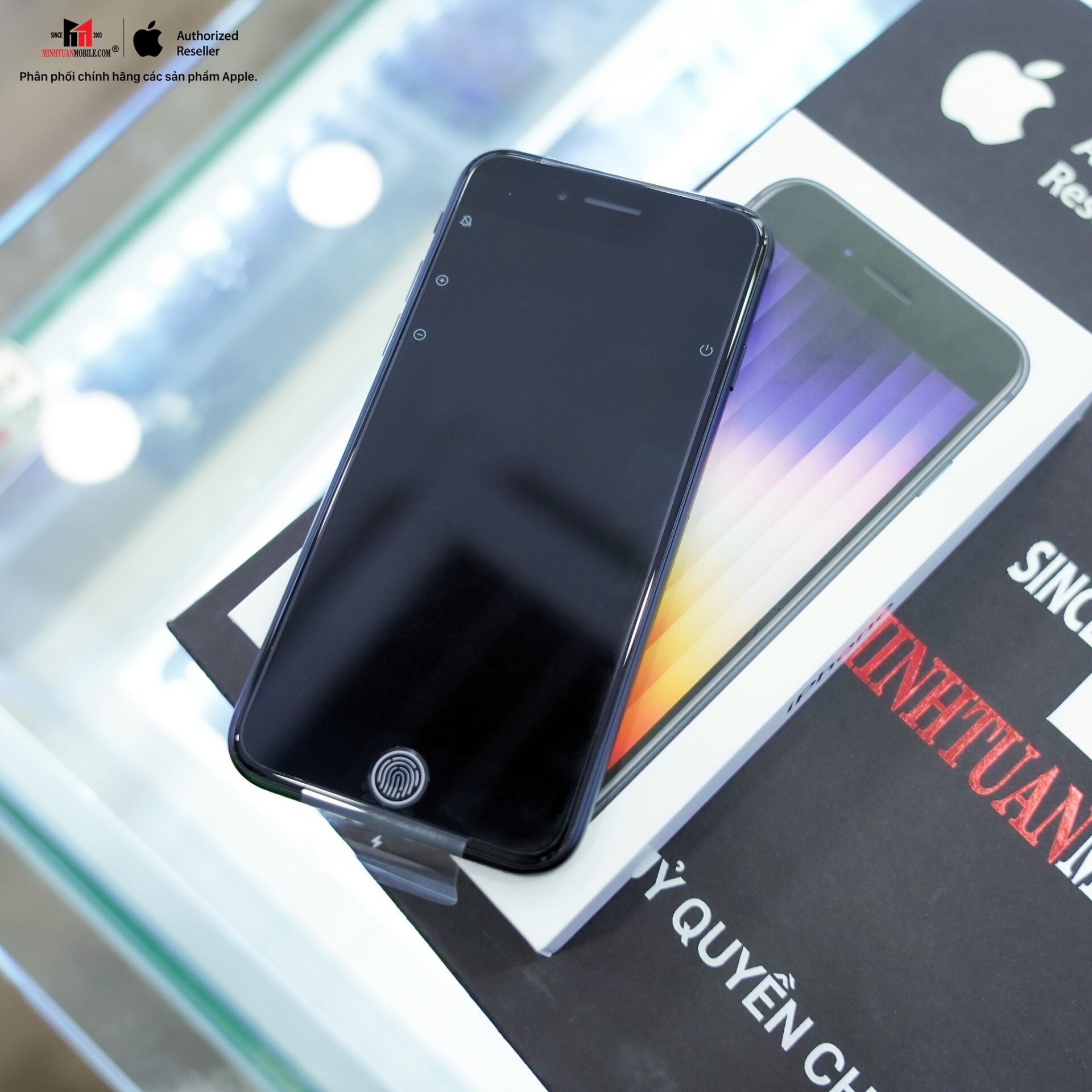 Minh Tuấn Mobile mở bán iPhone SE 2022 chính hãng, giá từ 11,99 triệu đồng