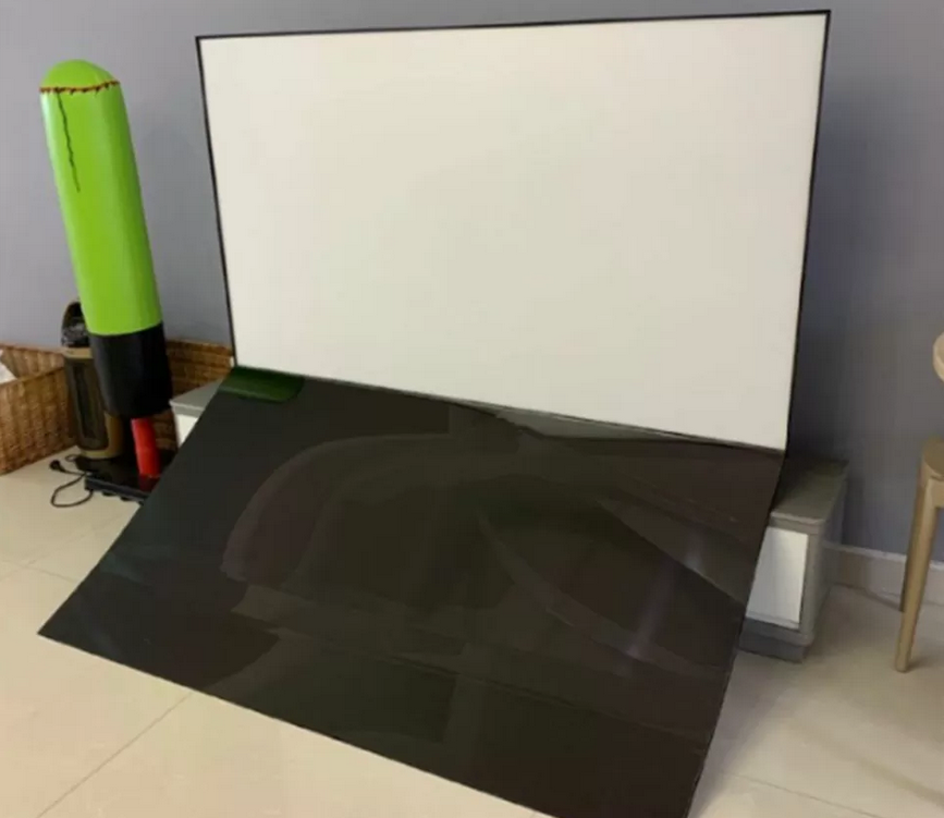 Smart TV của Xiaomi rớt màn hình ra ngoài dù không bị "tác động vật lý"