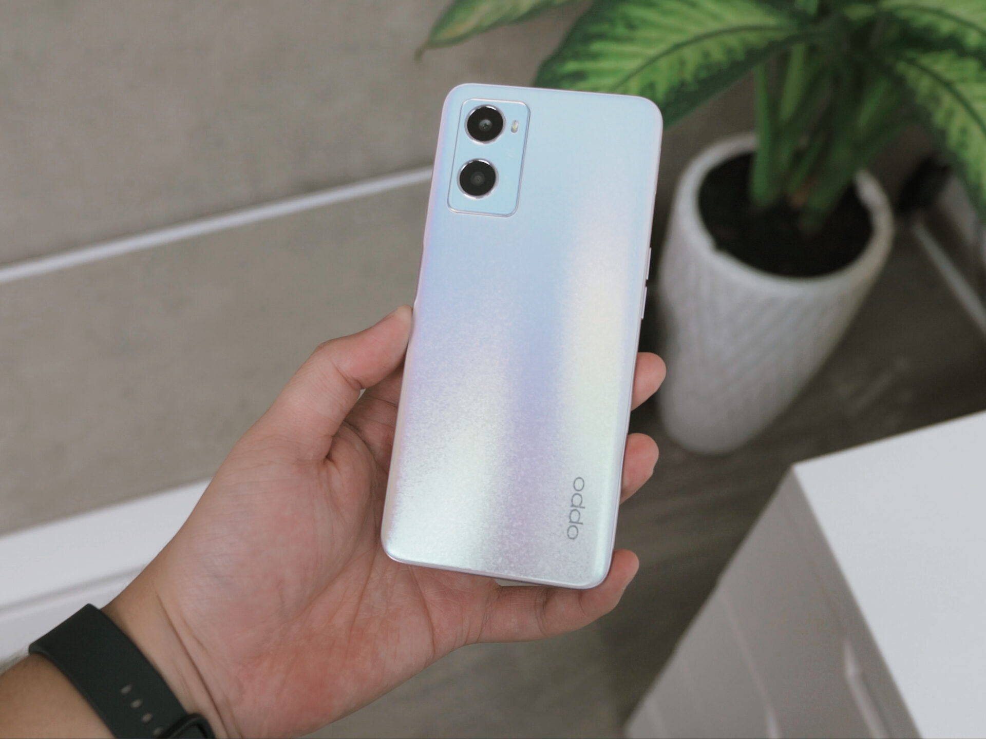 OPPO A96: Smartphone kháng nước dưới 7 triệu có gì hot?