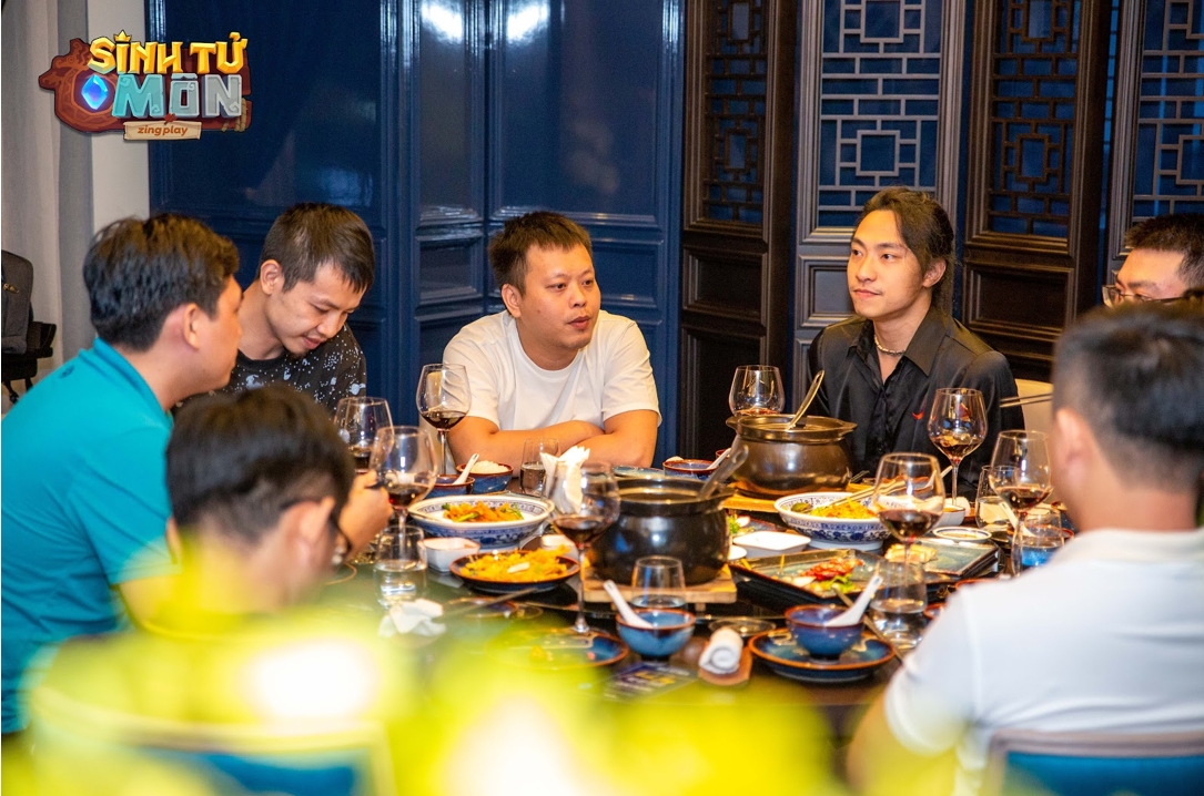 Sinh Tử Môn tổ chức tiệc giao lưu với nhà vô địch giải đấu "Người Được Chọn"