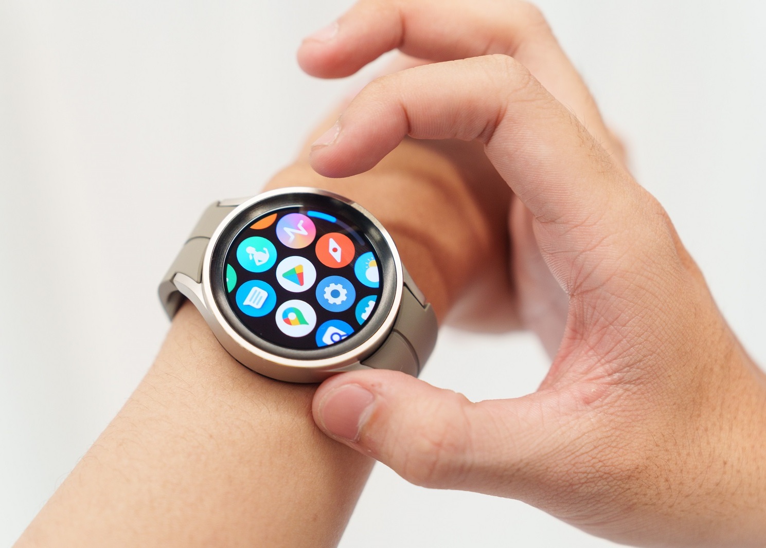 Samsung ra mắt bộ đôi đồng hồ thông minh Galaxy Watch5 và Galaxy Watch5 Pro