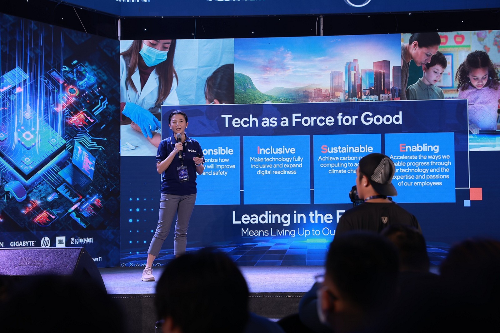 Intel chính thức khai mạc triển lãm IT và gaming INTEL TECH CAMP đầu tiên tại Việt Nam