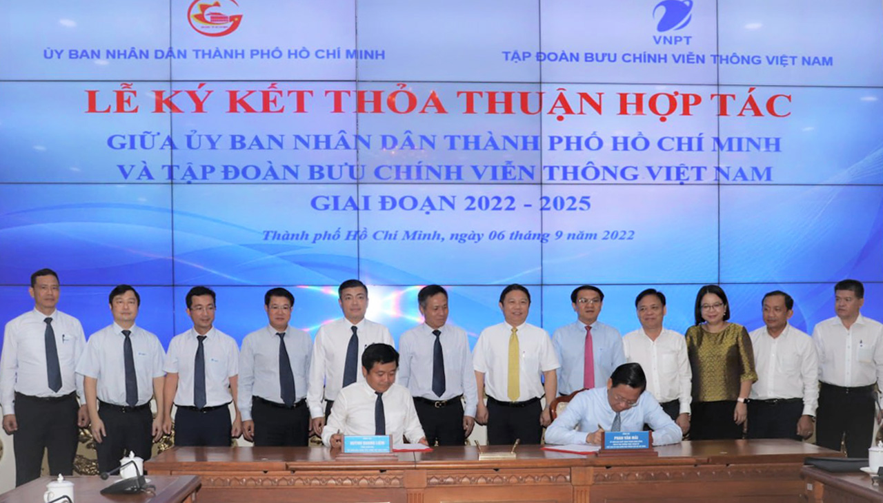 VNPT hợp tác chuyển đổi số và xây dựng đô thị thông minh với UBND TP Hồ Chí Minh
