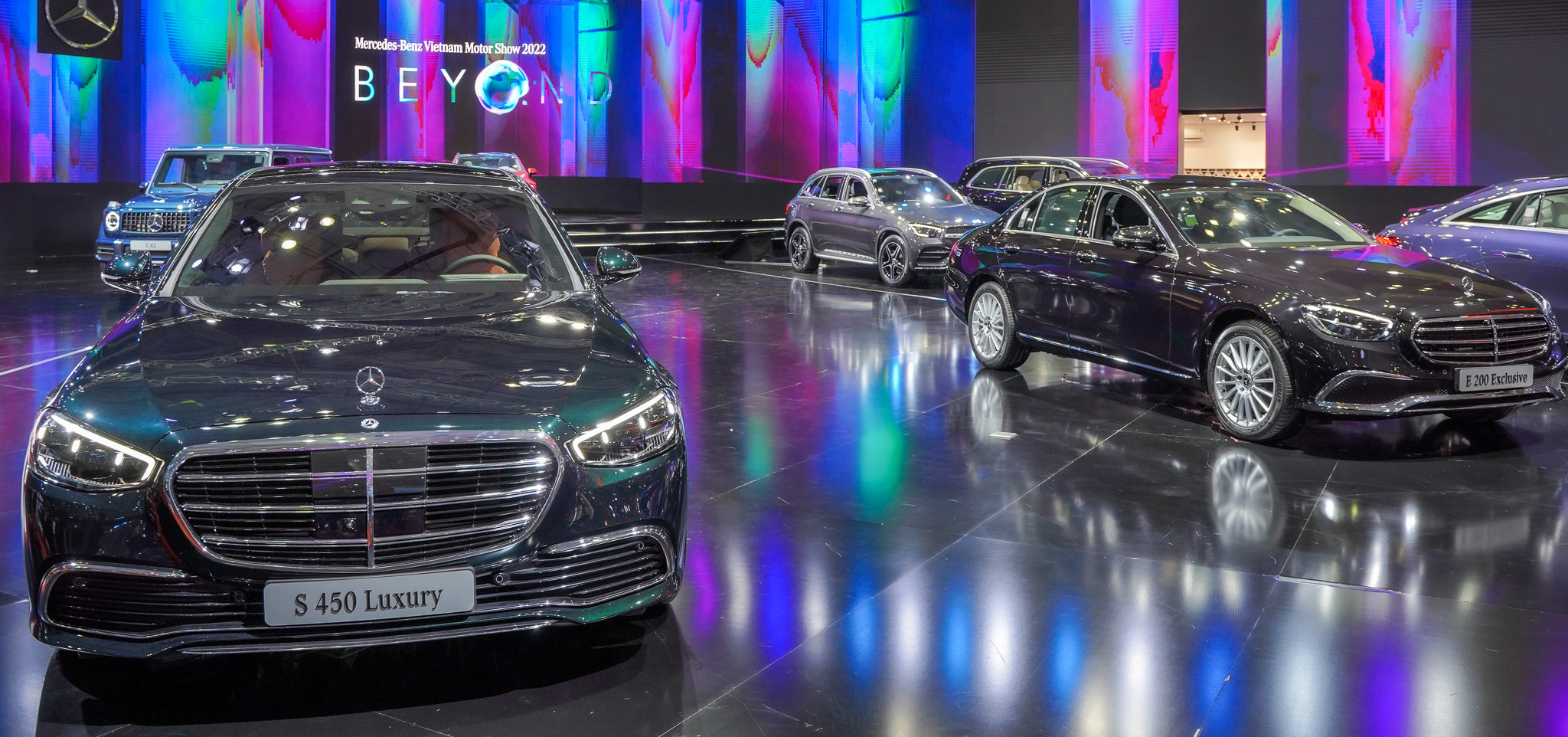 Mercedes-Benz Việt Nam chính thức ra mắt dòng xe sedan thuần điện hạng sang EQS