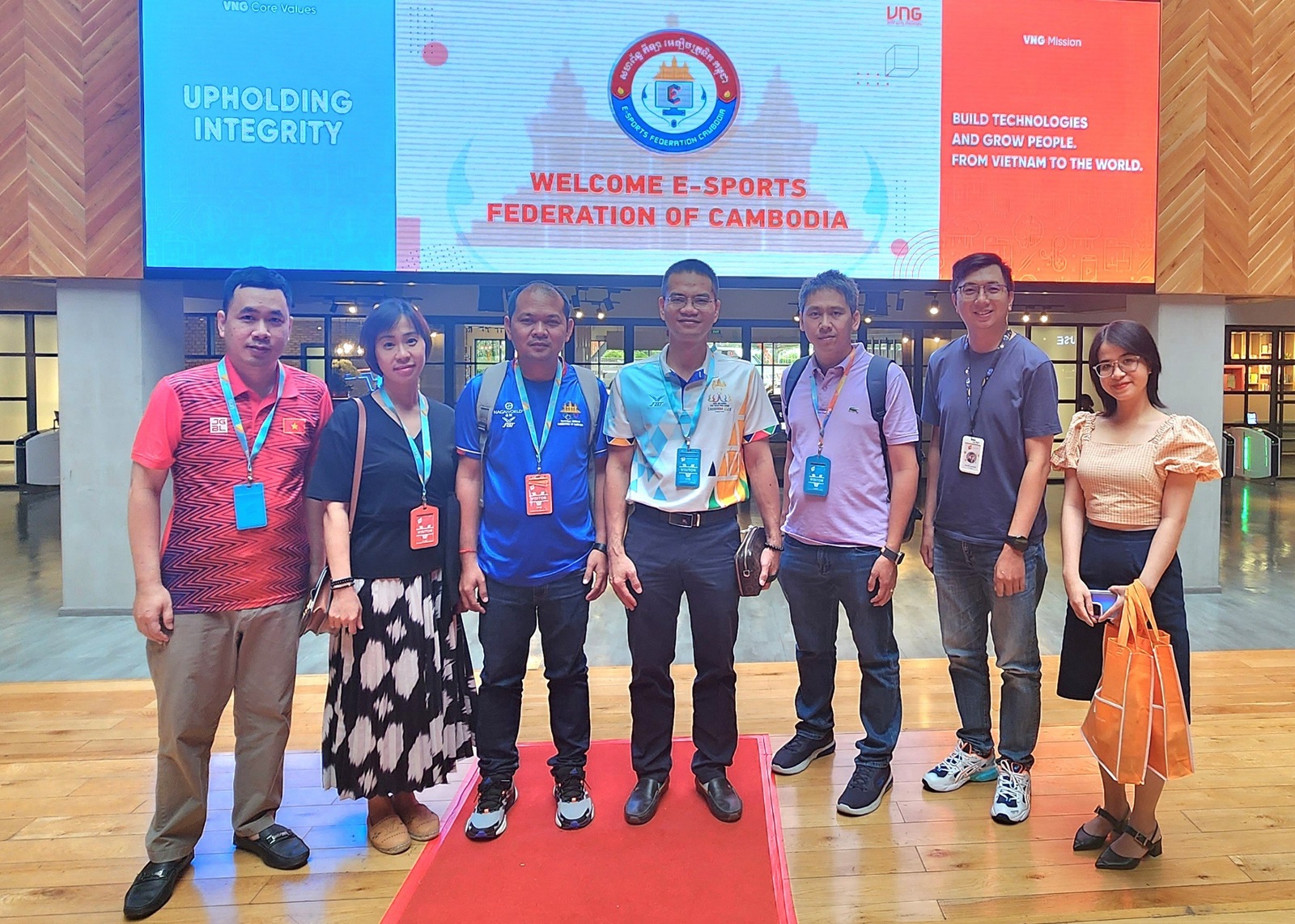 Việt Nam & Campuchia trao đổi trực tiếp, chuẩn bị tổ chức các hạng mục eSports tại SEA Games 32