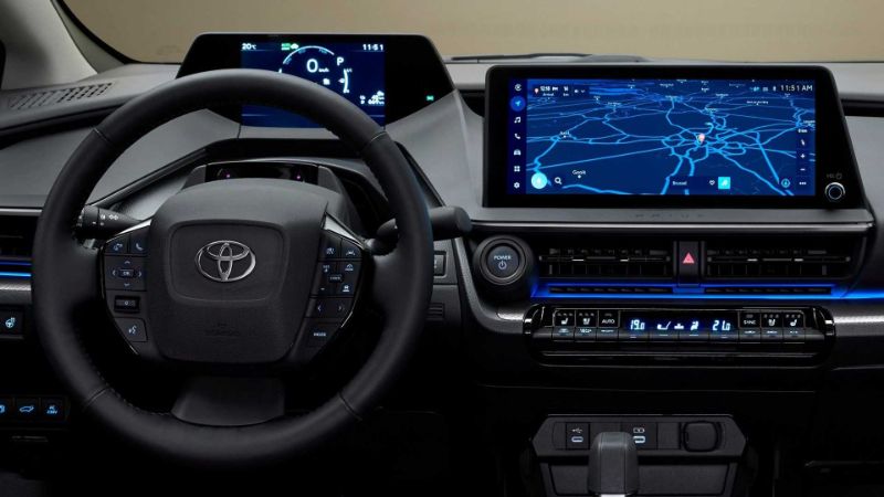 Toyota Prius thế hệ mới ra mắt với công suất 220 mã lực