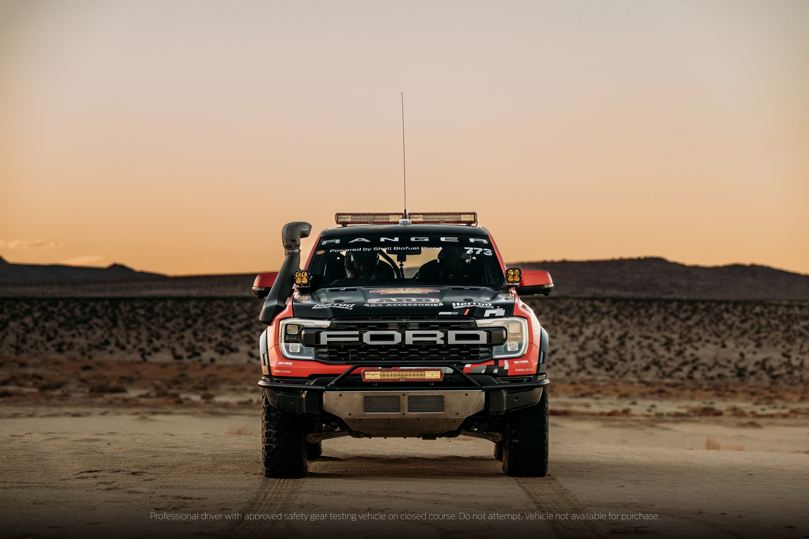 Ford Ranger Raptor Thế Hệ Mới sẵn sàng chinh phục địa hình hiểm trở tại giải đua Baja 1000