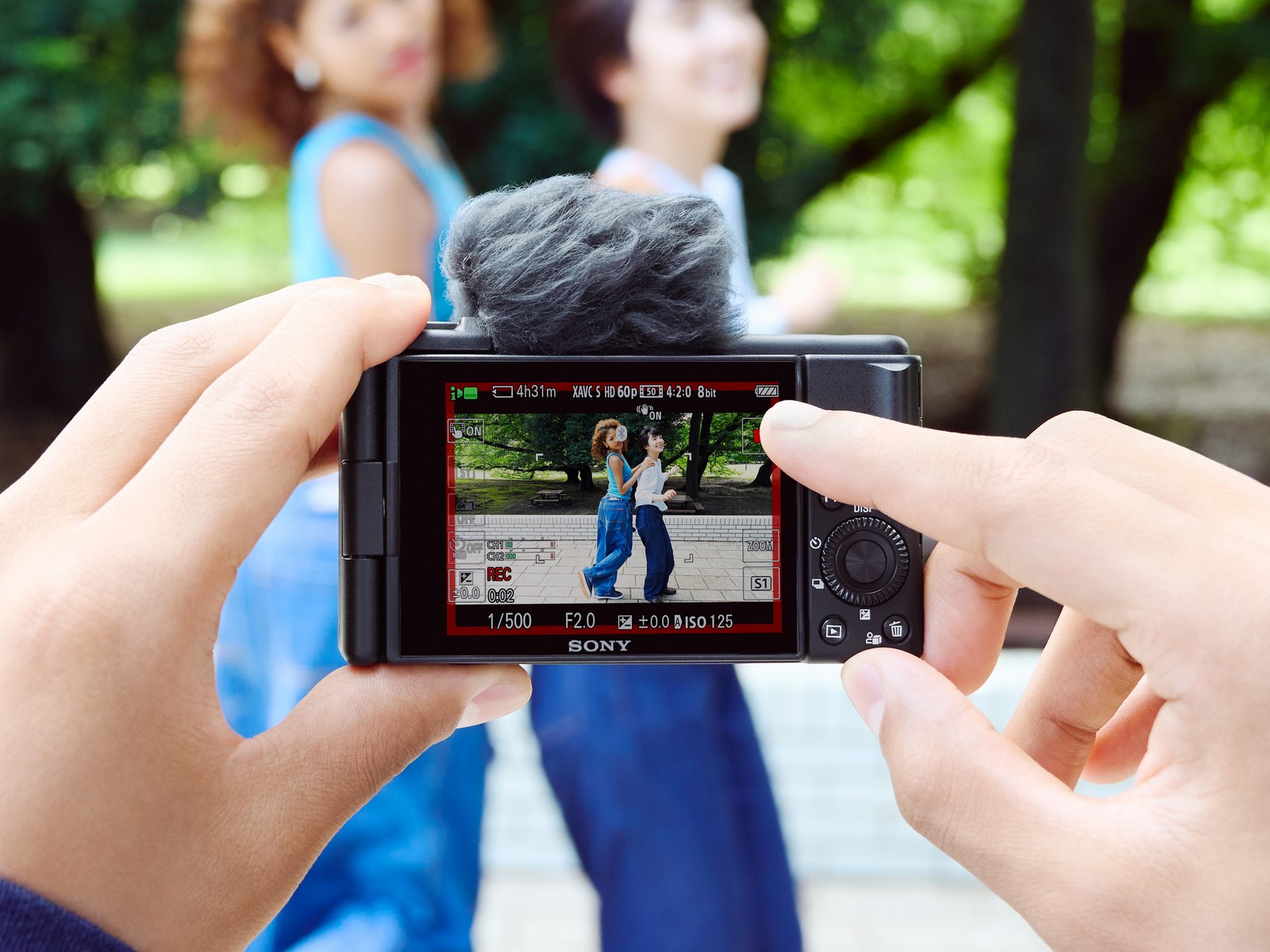 Sony ZV-1F: Máy quay Vlog thêm sức mạnh cho người sáng tạo nội dung