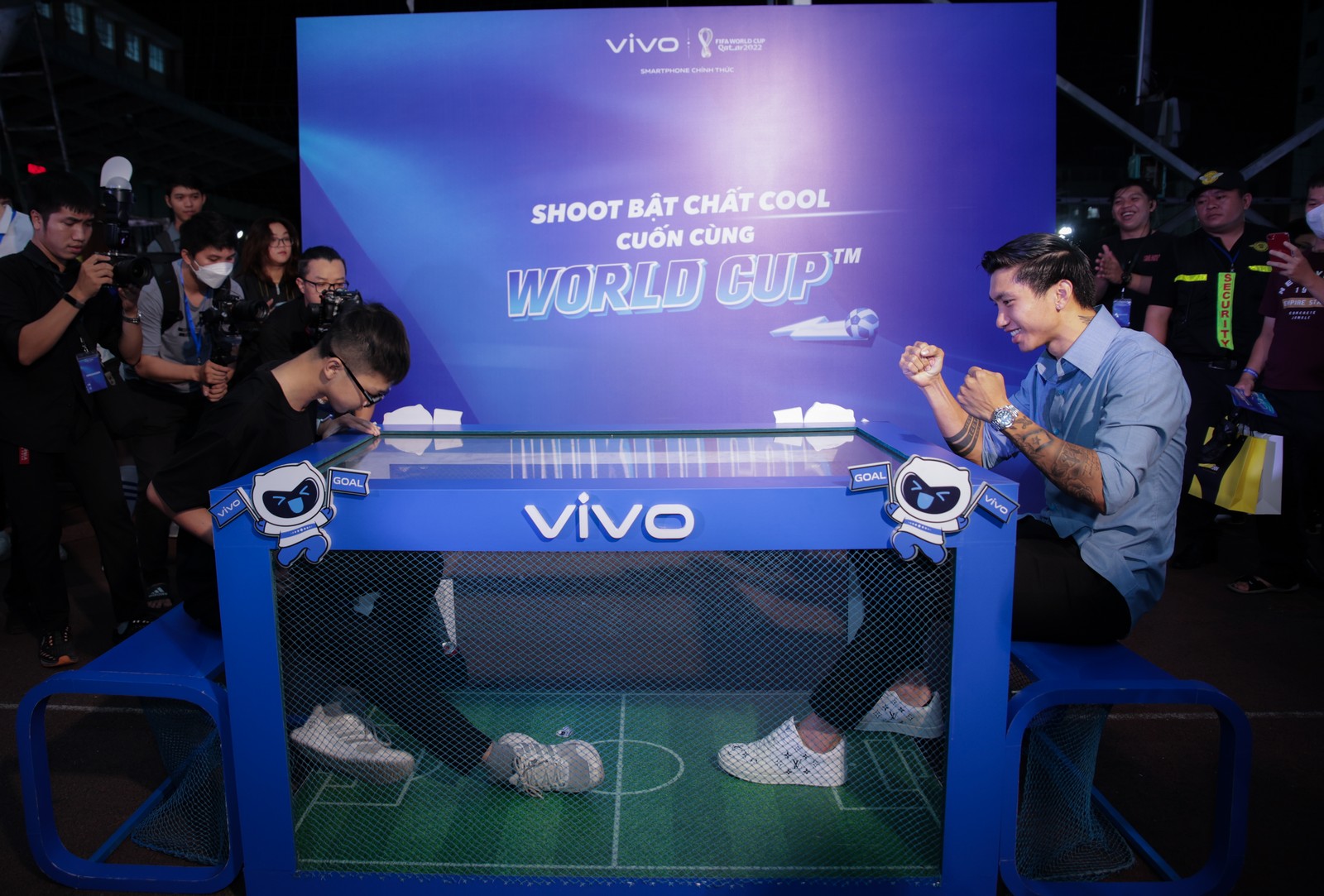 vivo tổ chức sự kiện xem bóng đá "Shoot bật chất cool cuốn cùng World Cup"