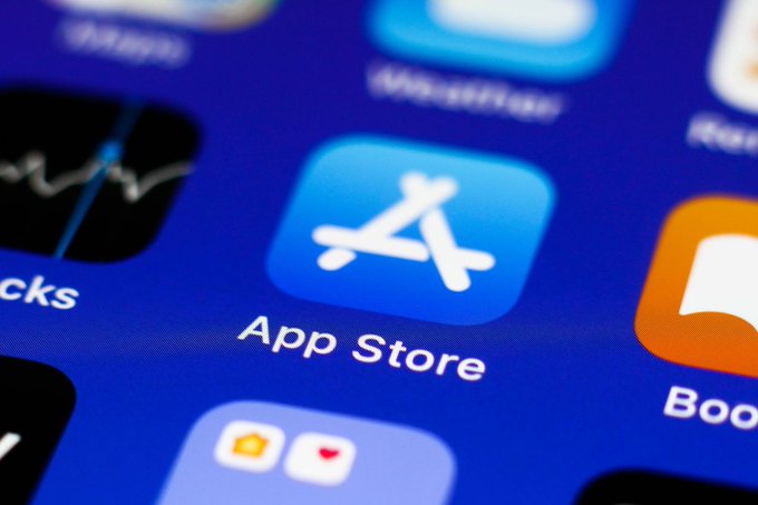 iPhone sắp cho phép cài đặt ứng dụng ngoài App Store