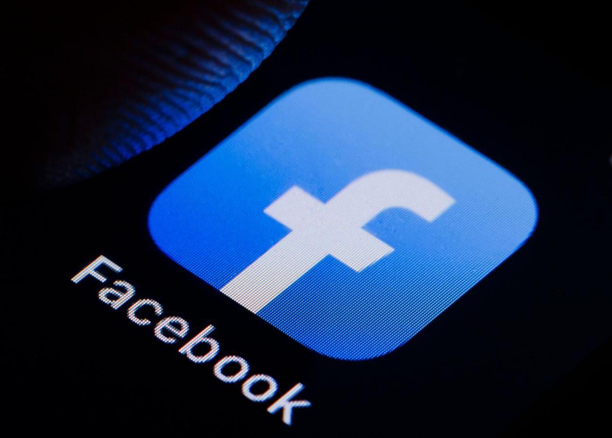 Khoảng 300.000 người dùng Facebook bị mã độc tấn công