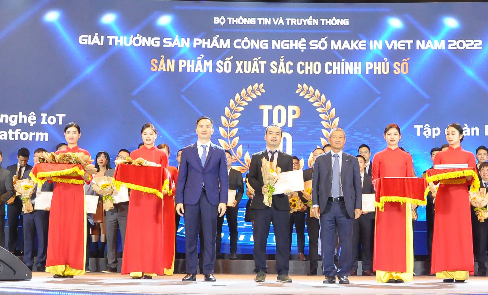 Make in Viet Nam 2022 vinh danh 4 giải pháp số của VNPT