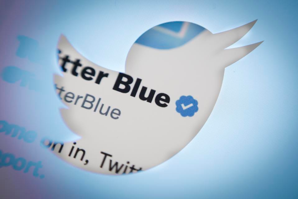 Facebook ra mắt dịch vụ tương tự Twitter Blue