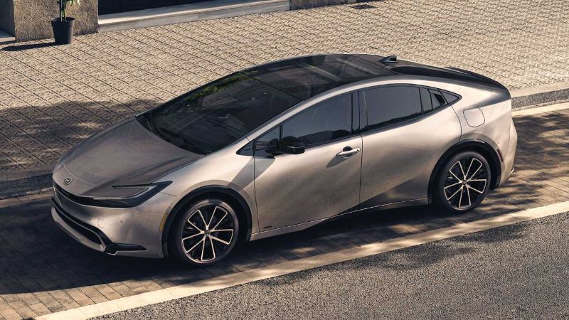 Toyota chính thức chào bán biến thể Prius mới