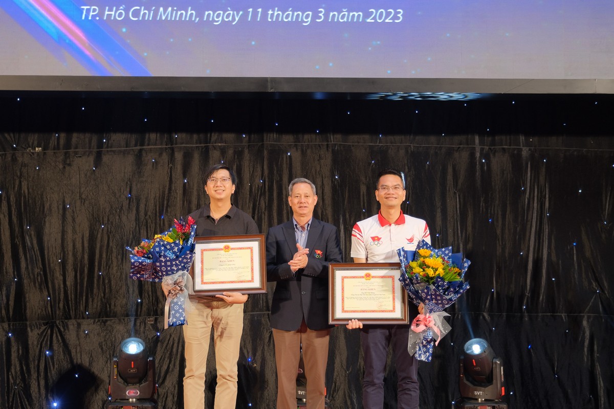 Lần đầu tiên phong đẳng cấp VĐV Kiện tướng tại Lễ vinh danh thể thao điện tử Việt Nam 2023