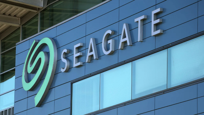 Bán ổ cứng cho Huawei, Seagate bị phạt 300 triệu USD