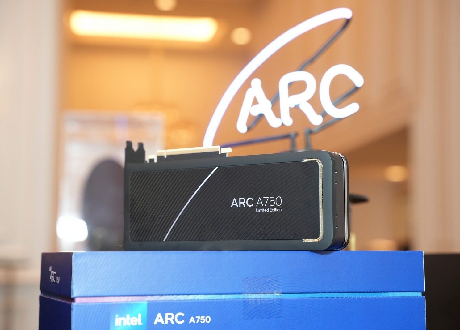 Intel chính thức ra mắt card đồ họa rời Intel Arc A750 tại Việt Nam