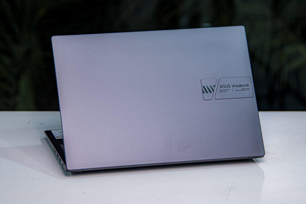 Trên tay ASUS Zenbook S 13 OLED và ASUS Vivobook 14X OLED - laptop mỏng nhẹ nhất thế giới và laptop đồ hoạ dành cho sinh viên sẽ có gì?