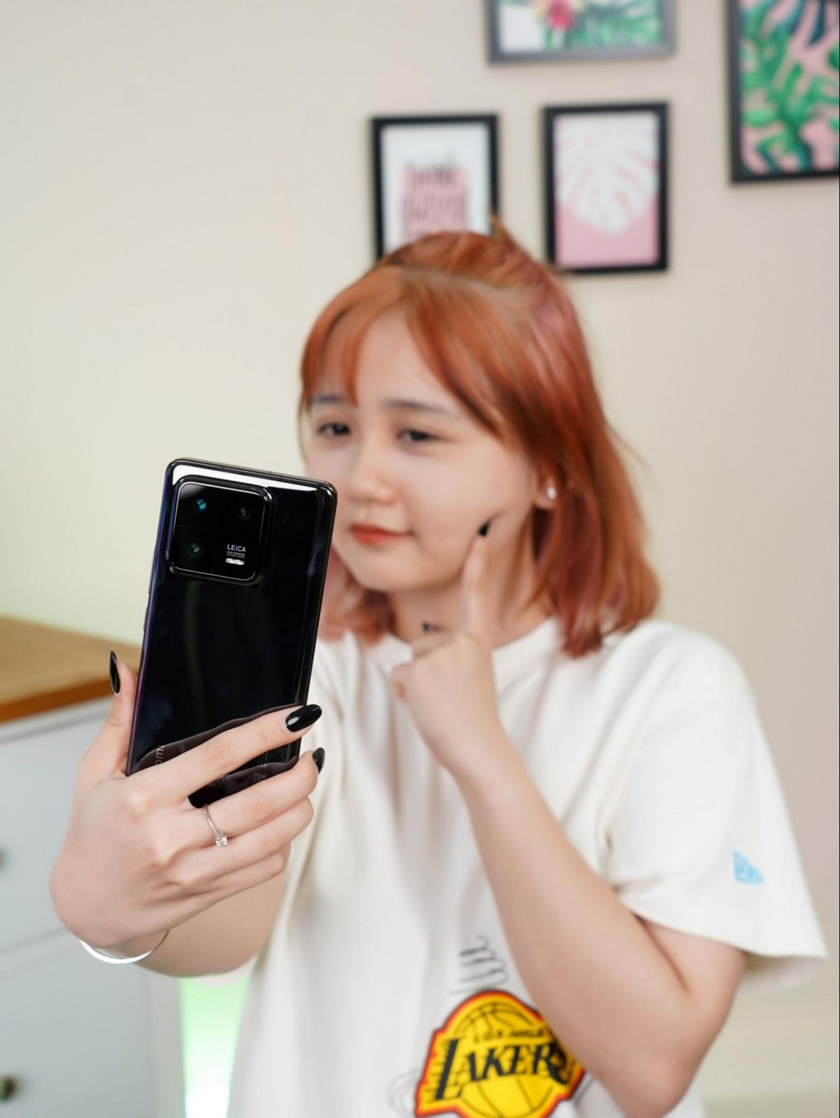 Trên tay Xiaomi 13 Pro: Kẻ thách thức “đáng gờm” trong phân khúc cao cấp