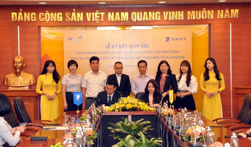VNPT và PVcomBank hợp tác cung cấp sản phẩm và dịch vụ tài chính số