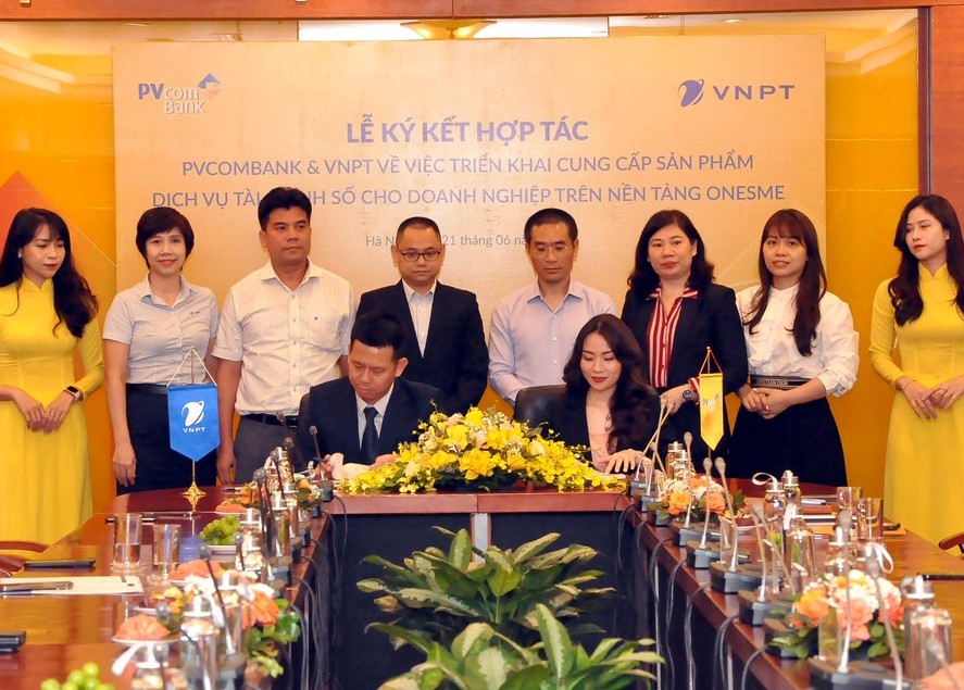 VNPT hợp tác PVcomBank cung cấp các giải pháp tài chính số cho doanh nghiệp