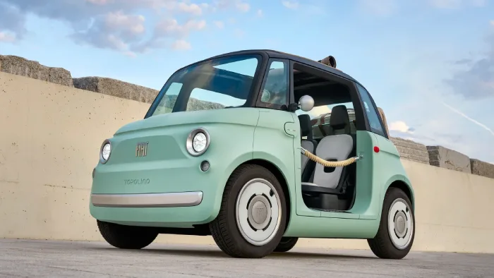 Fiat ra mắt xe điện Topolino "so cute" dành cho Gen Z