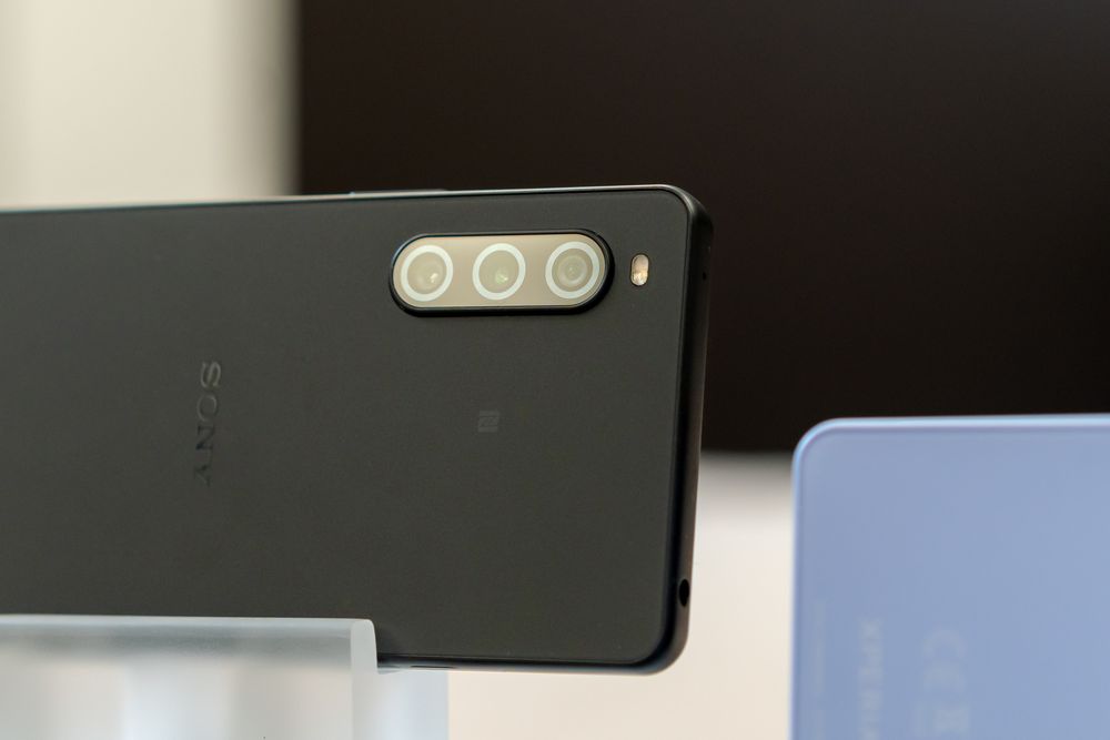 Sony Xperia 10 V: Nhẹ, pin khủng, có kết nối 5G