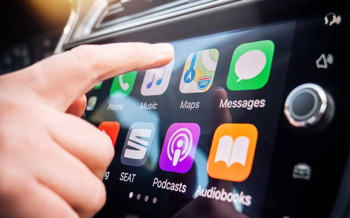 iOS 17 bổ sung sạc theo thời gian thực cho người lái xe EV