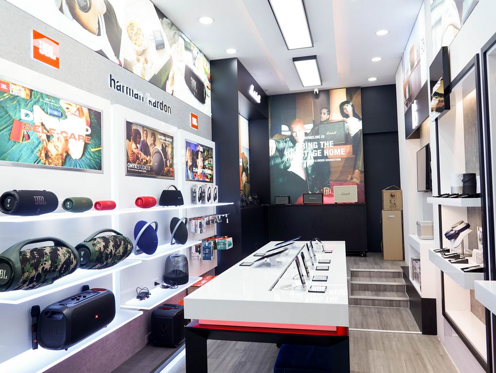 Minh Tuấn Mobile ra mắt cửa hàng "chuyên loa", đề cao trải nghiệm chân thực của người dùng