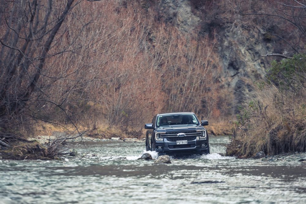 Ford giải đáp về lái xe qua vùng ngập nước