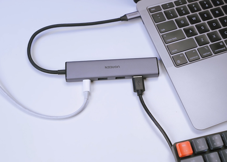 Đánh giá Hub Ugreen USB C 5 in 1 và 9 in 1: Đa năng và bền bỉ