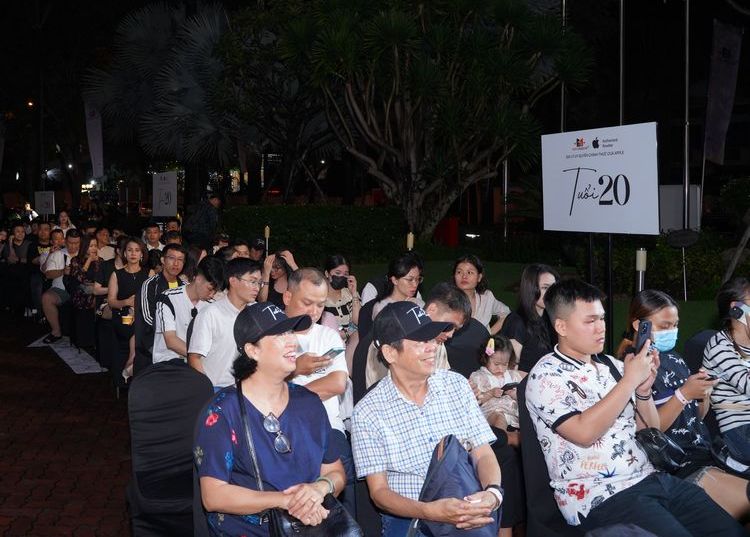 Mừng "Tuổi 20", Minh Tuấn Mobile mở bán sớm iPhone 15 chính hãng với nhiều ưu đãi
