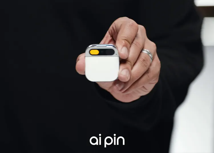 AI Pin khiến smartphone trở nên lỗi thời